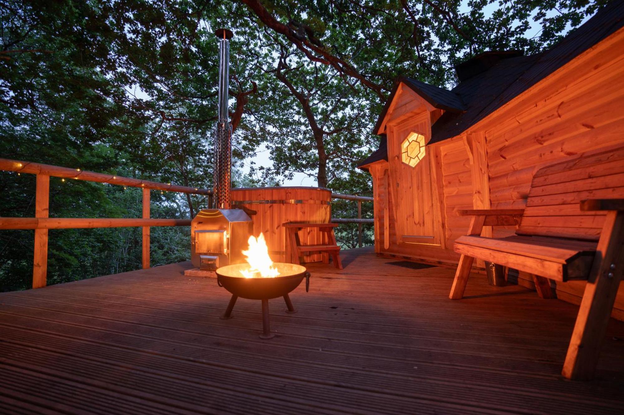Chestnut Tree House With Hot Tub & Sauna Barmouth Ngoại thất bức ảnh